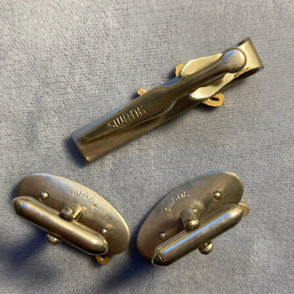 Swank Cufflinks and Tie Clip Set John gold silver